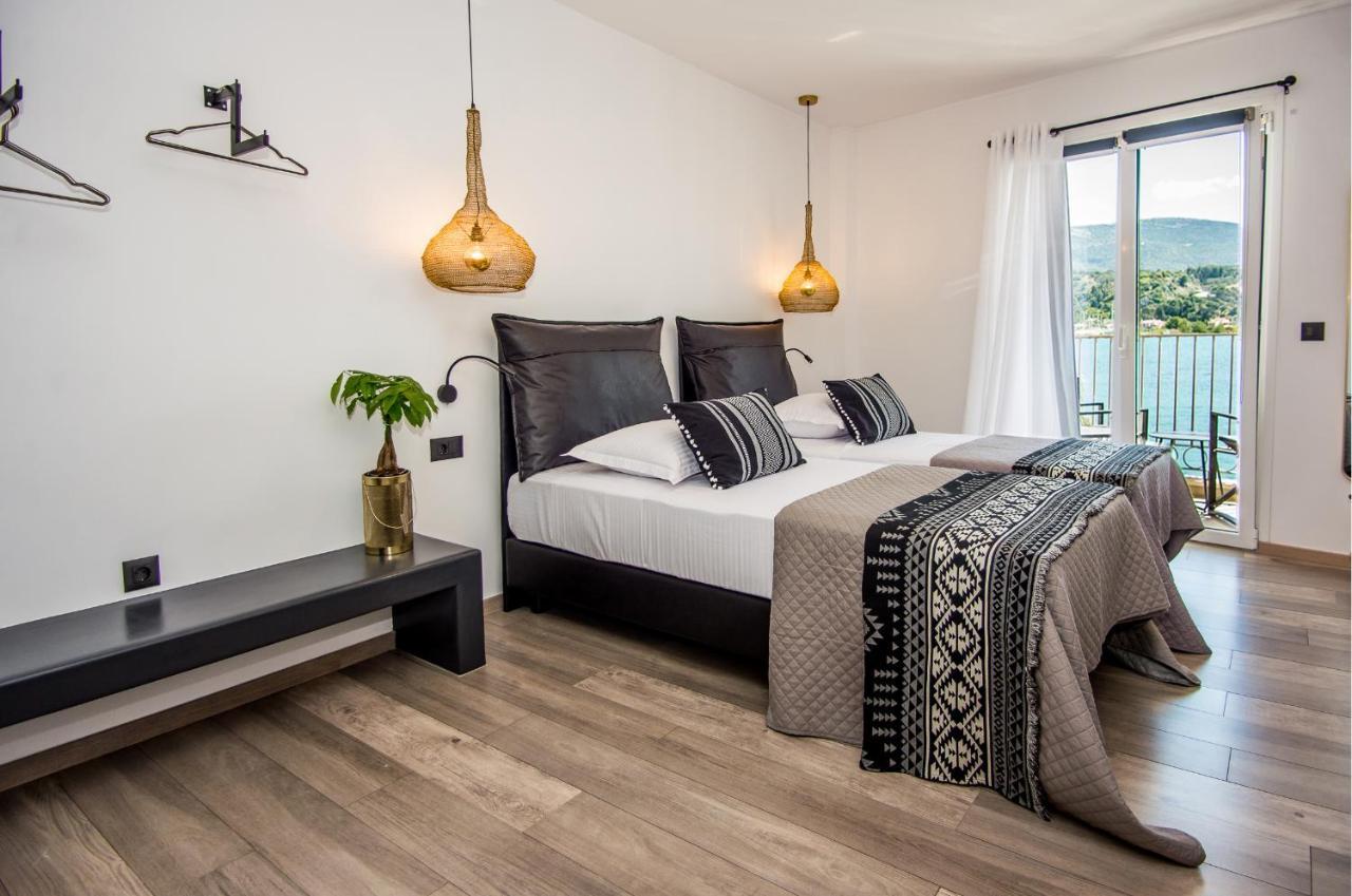 A & B Minimal Suite Ιι With Sea View In Argostoli المظهر الخارجي الصورة