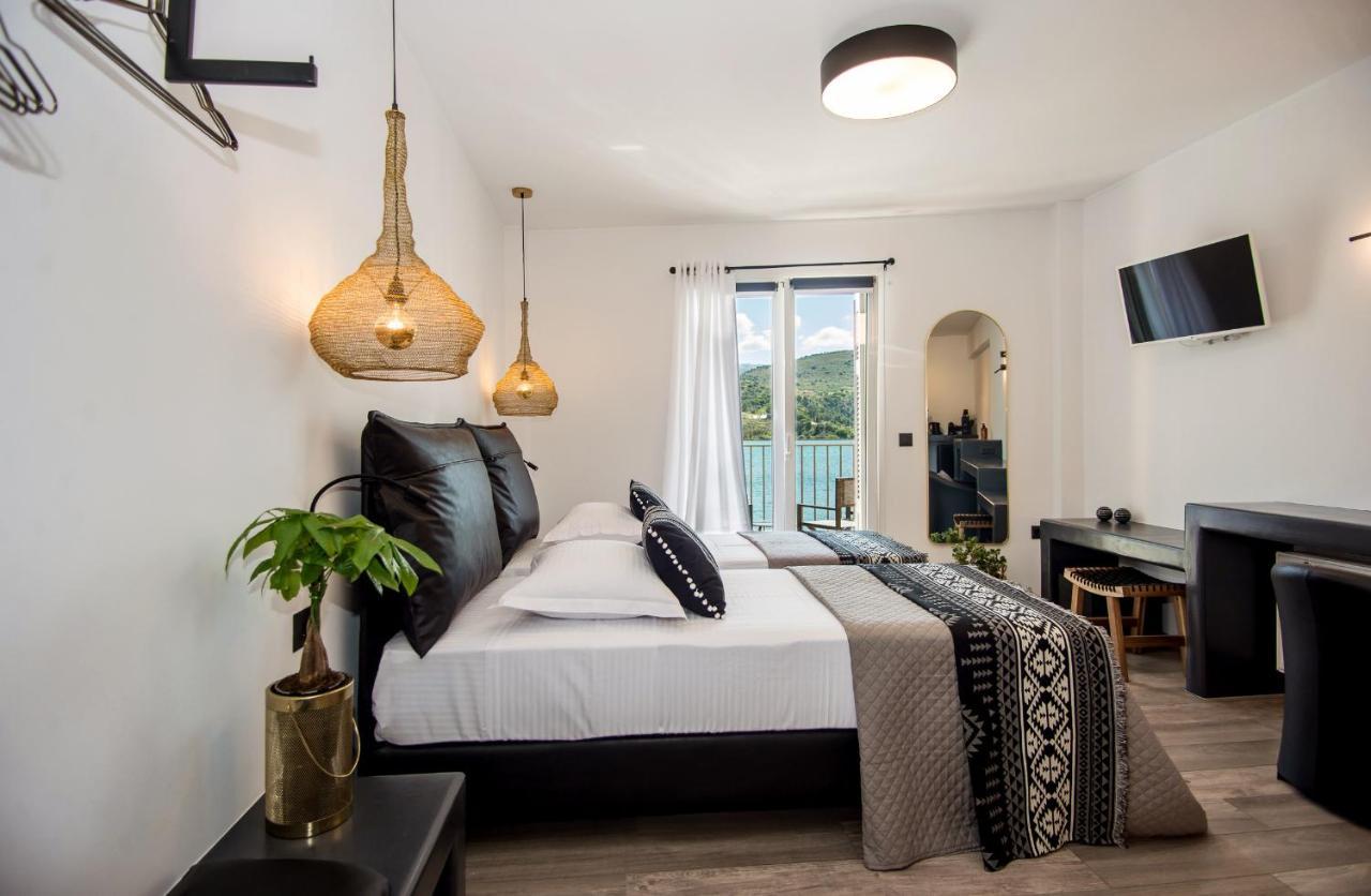 A & B Minimal Suite Ιι With Sea View In Argostoli المظهر الخارجي الصورة